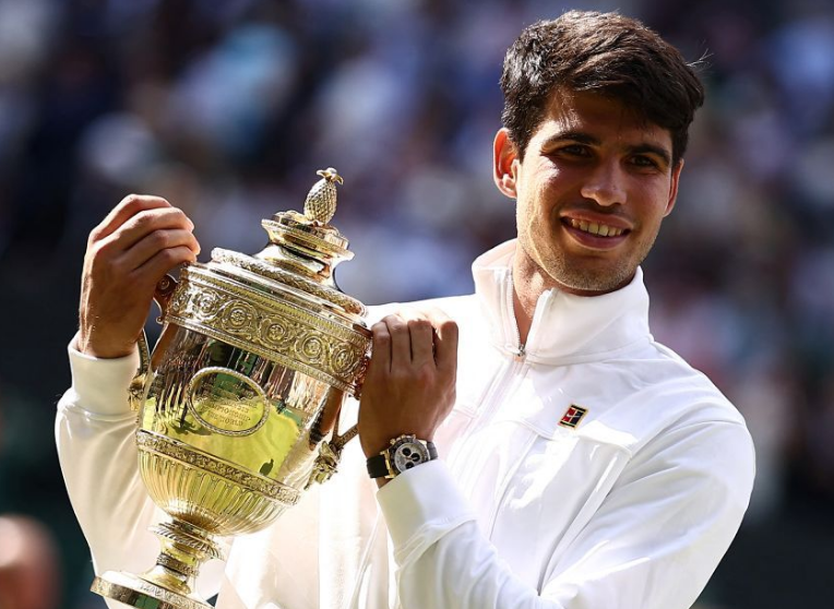 温网横扫澳网,纳达尔扛起全队 温网横扫澳网,纳达尔扛起全队